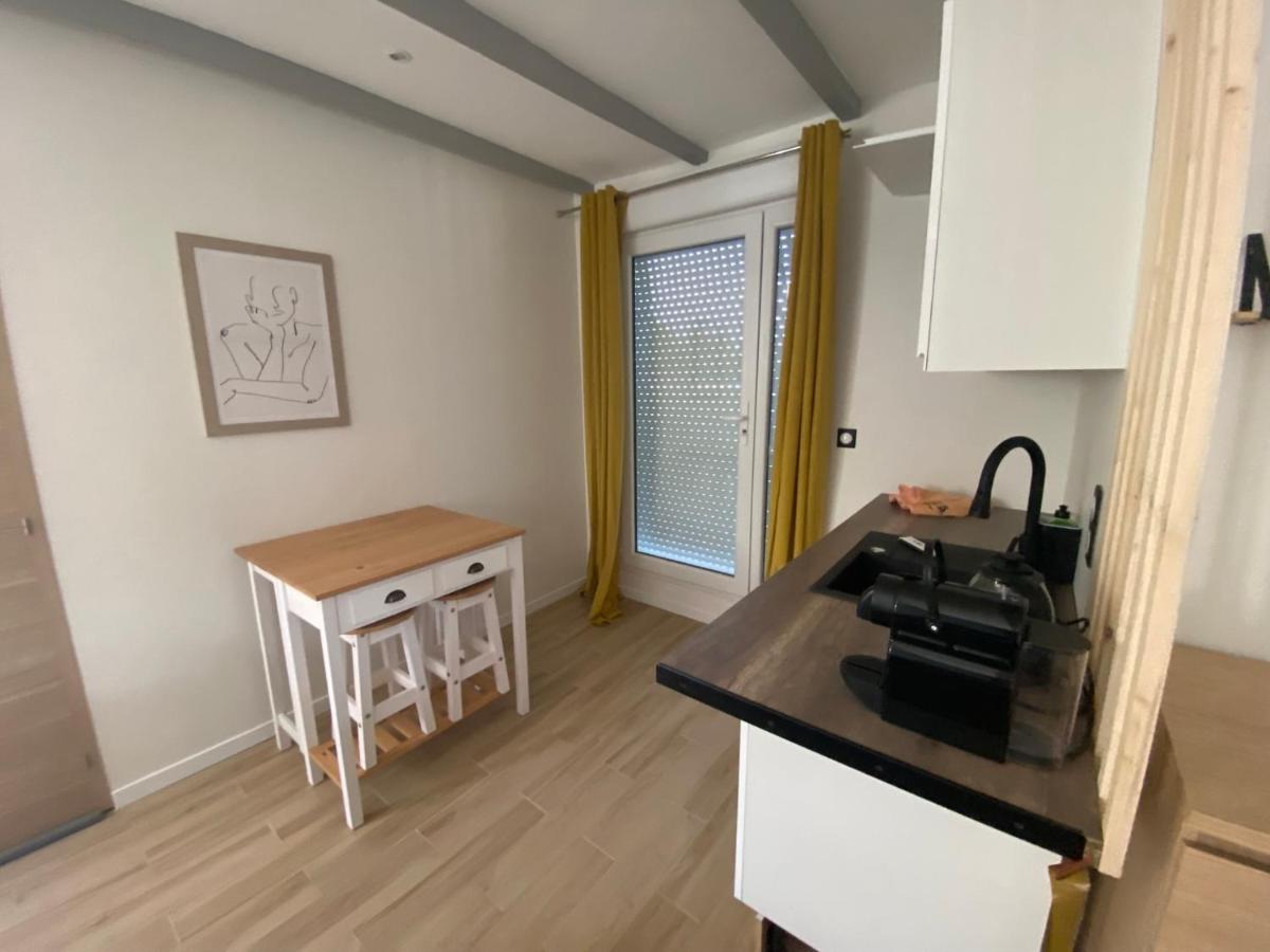 Tiny-House Chez L'Habitant Lautrec Экстерьер фото